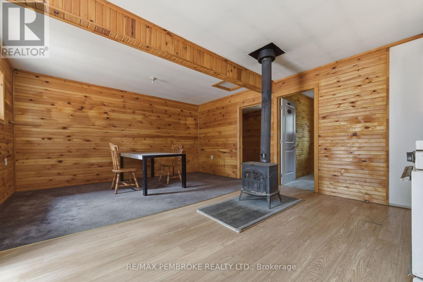 1778 Forest Lea Road, Laurentian Valley, Ontario  K8A 6W6 - Photo 40 - X12481415