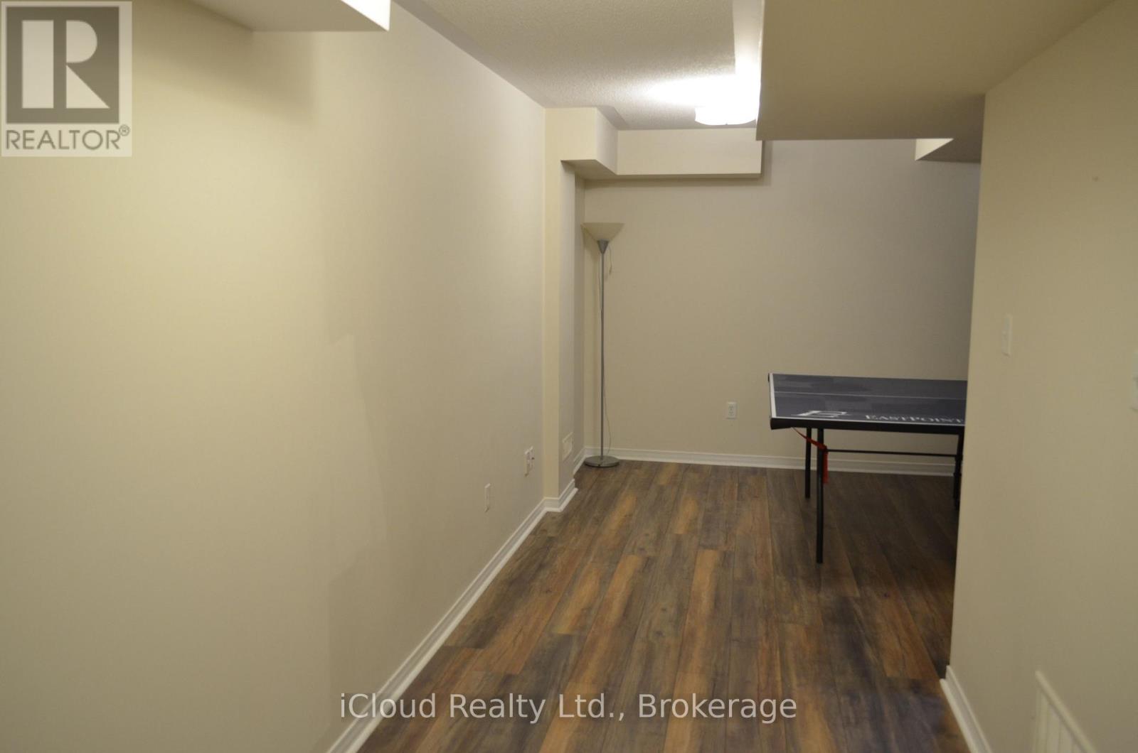 Main/up - 319 Aspendale Crescent, Mississauga, Ontario  L6W 0E7 - Photo 8 - W12481286