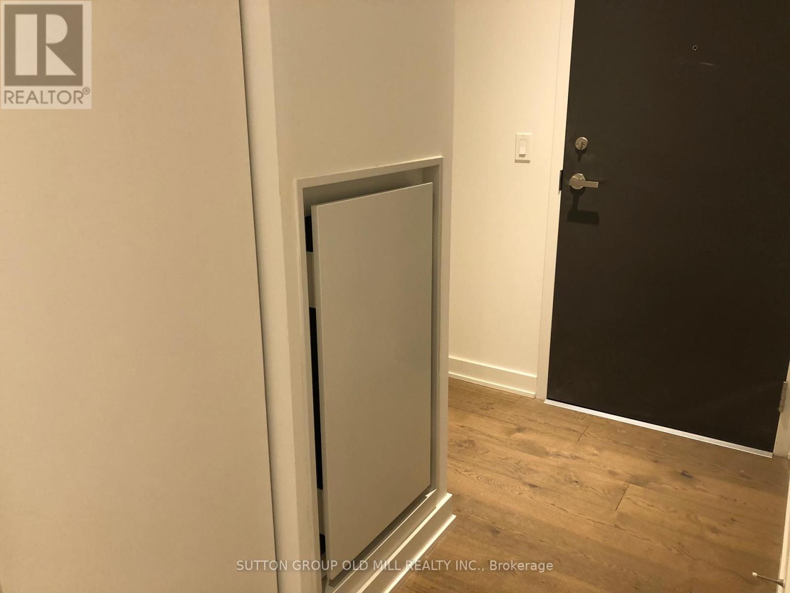 407 - 1990 Bloor Street W, Toronto, Ontario  M6P 3L1 - Photo 18 - W12481330