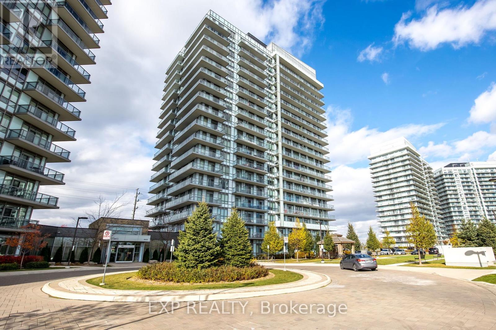 706 - 4655 Glen Erin Drive, Mississauga, Ontario  L5M 0Z1 - Photo 2 - W12481345