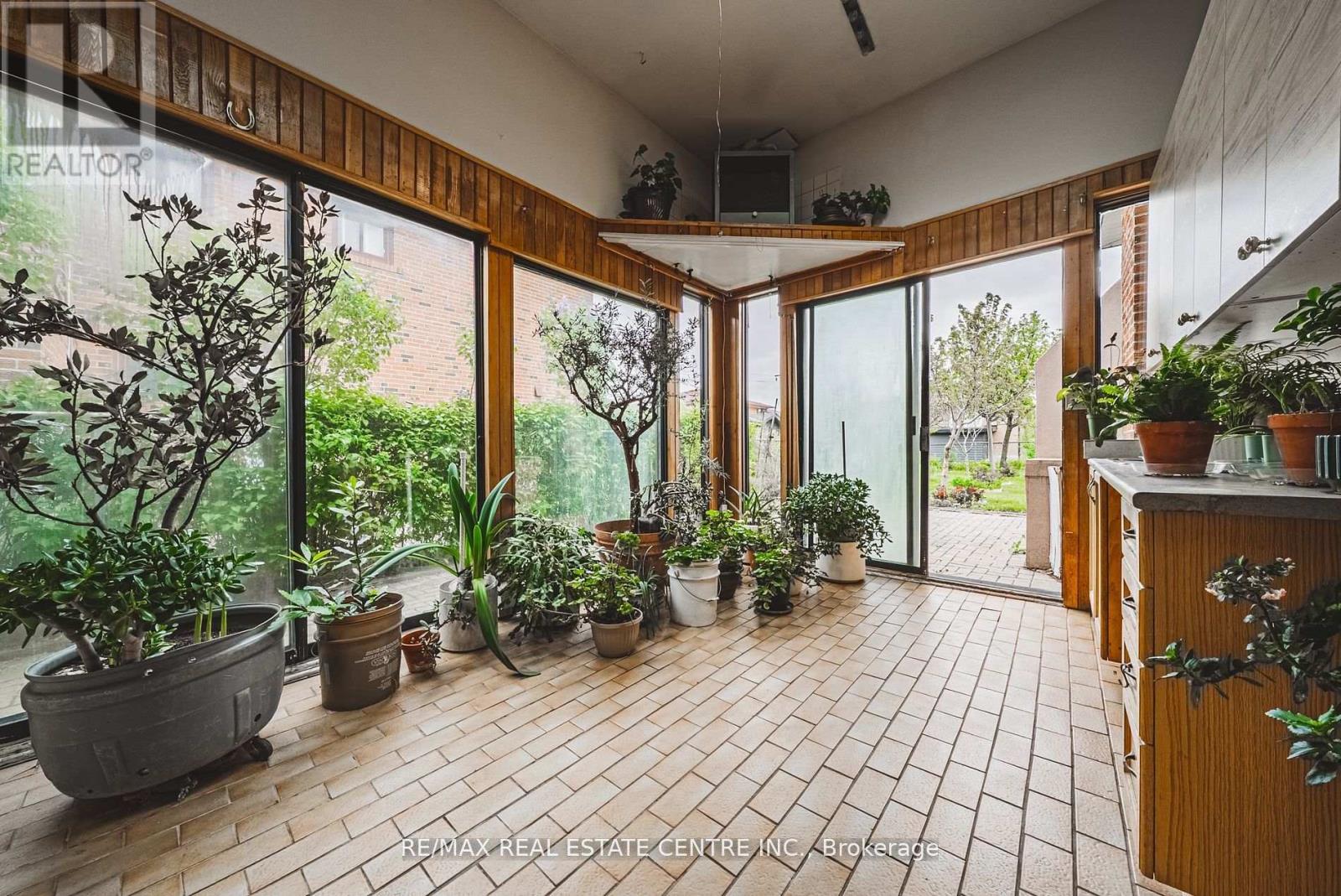 665 Woodbridge Avenue, Vaughan, Ontario  L4L 2T9 - Photo 37 - N12310349