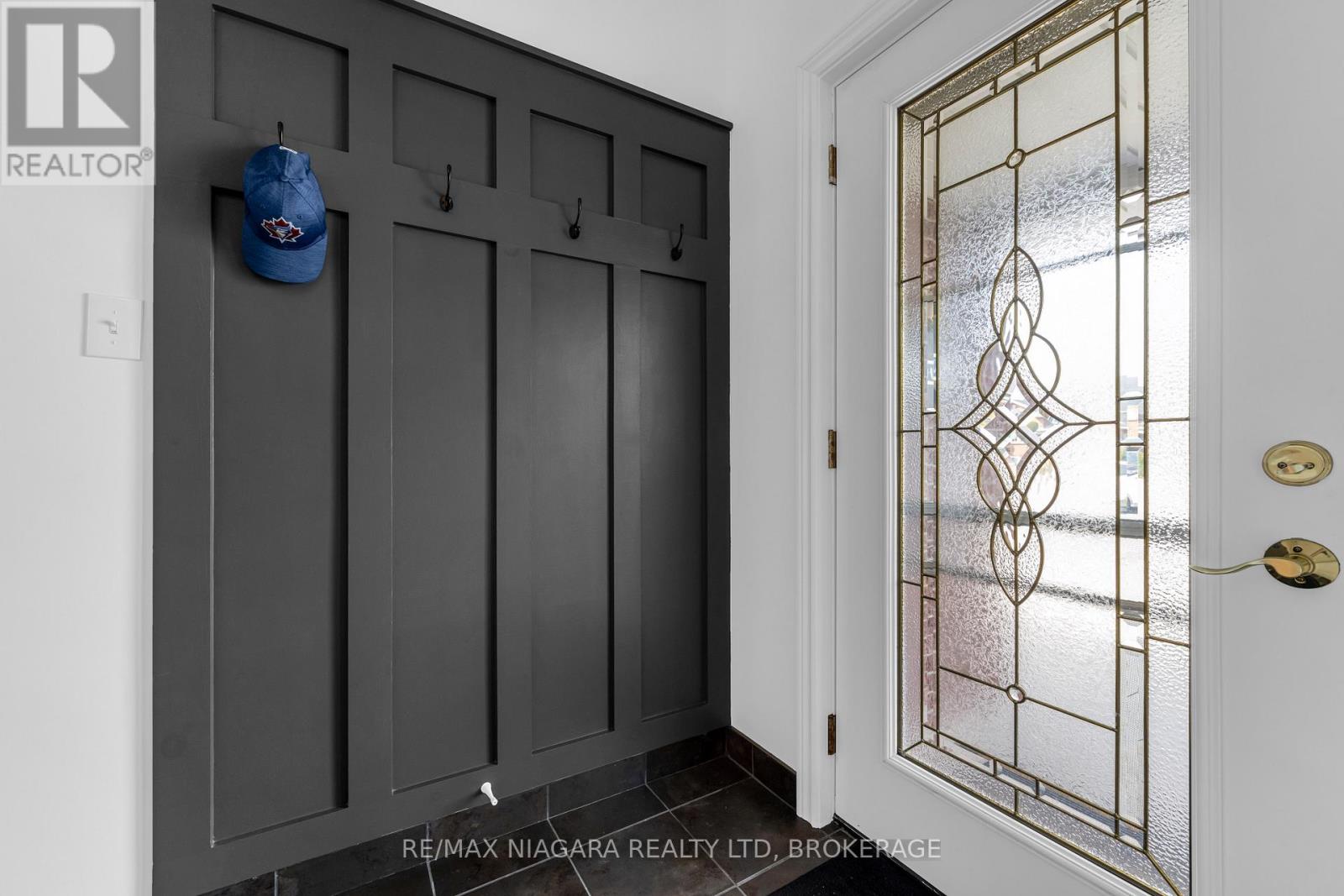 8142 Marcon Street, Niagara Falls, Ontario  L2H 3A9 - Photo 2 - X12481365