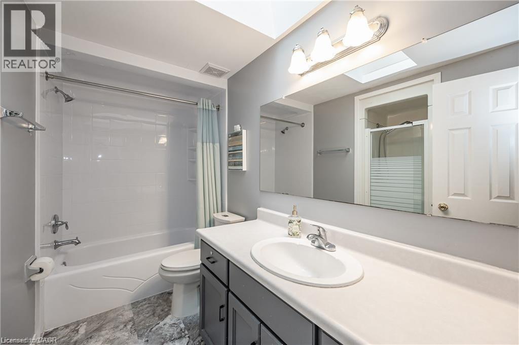 108 Jackpine Place, Waterloo, Ontario  N2V 1T1 - Photo 5 - 40782000