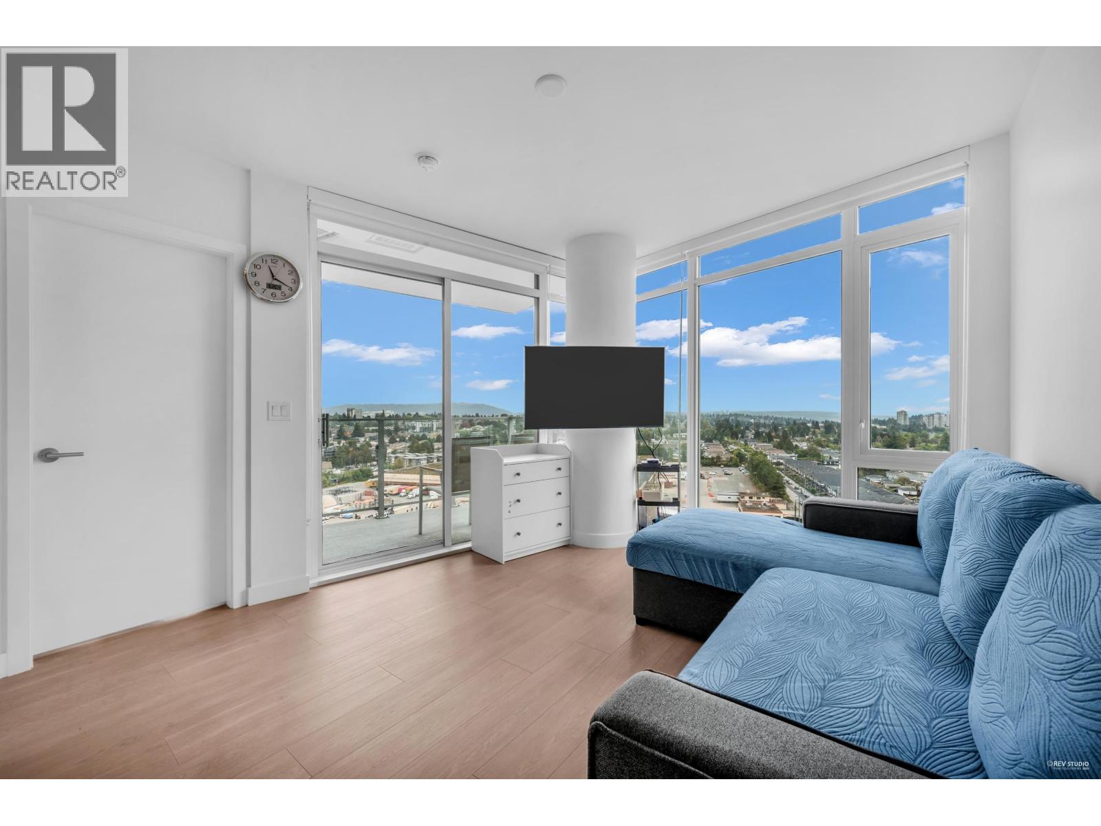 1607 7769 Park Crescent, Burnaby, British Columbia  V3N 0J7 - Photo 11 - R3061753