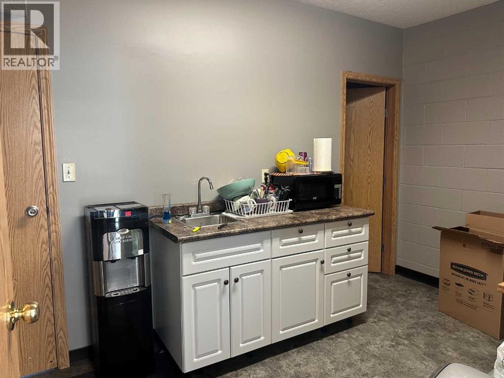 # 2, 311 9 Street E, Brooks, Alberta  T1R 0K2 - Photo 9 - A2266525