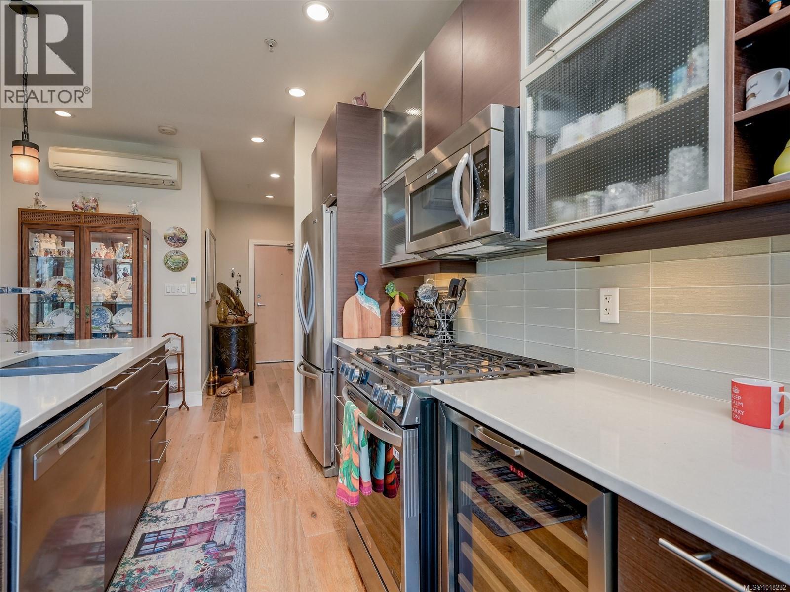 401 2850 Aldwynd Rd, Langford, British Columbia  V9B 3S7 - Photo 14 - 1018232