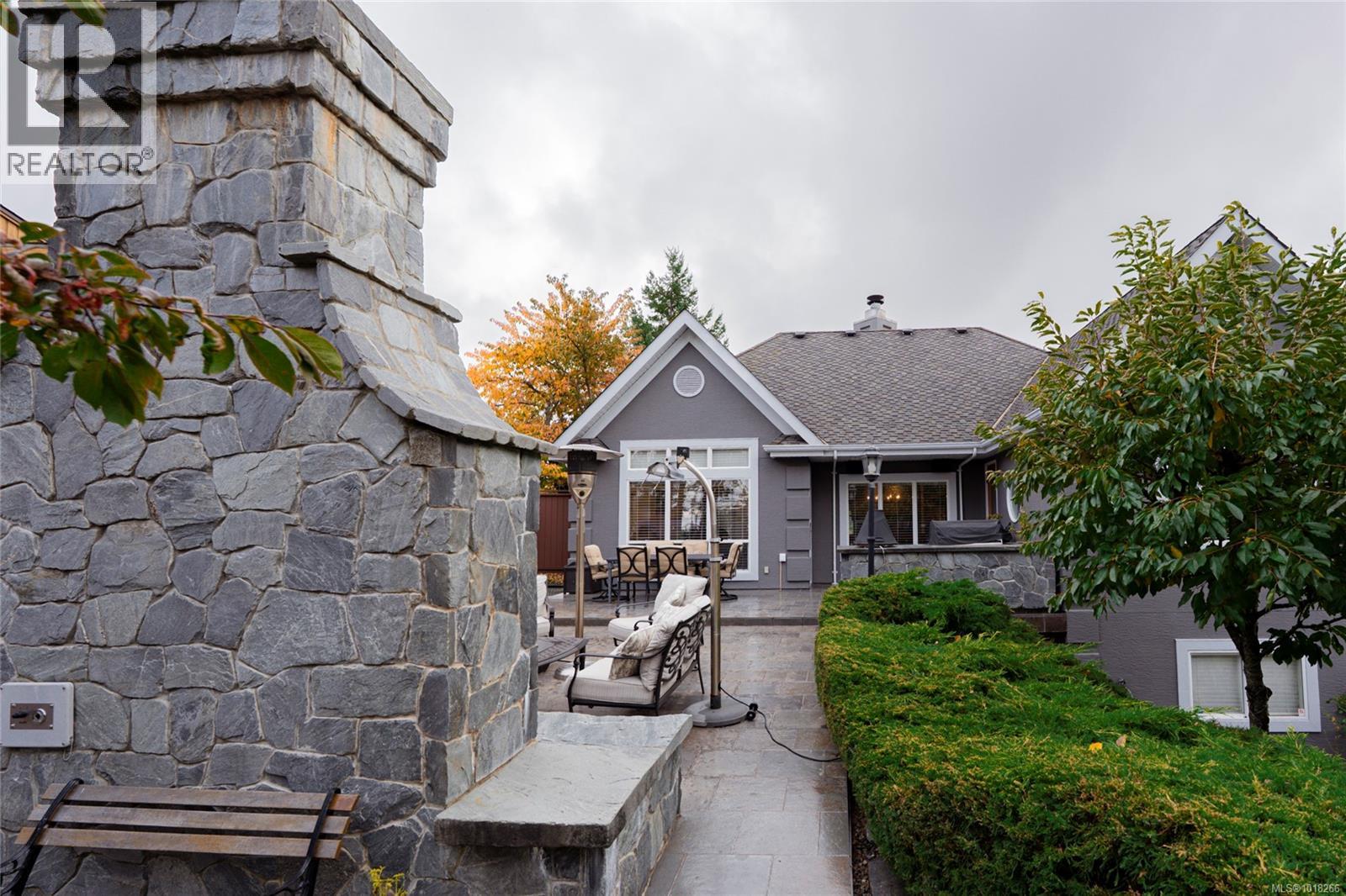 301 Mount Royal Pl, Nanaimo, British Columbia  V9R 6A4 - Photo 13 - 1018266