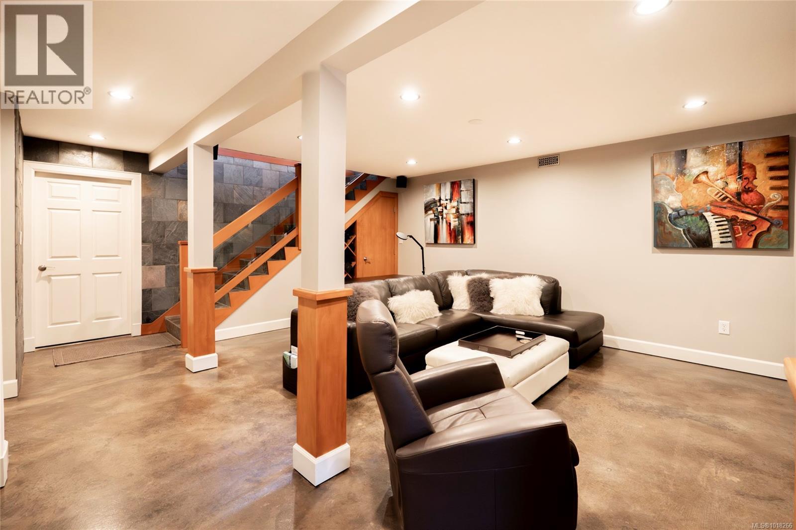 301 Mount Royal Pl, Nanaimo, British Columbia  V9R 6A4 - Photo 44 - 1018266