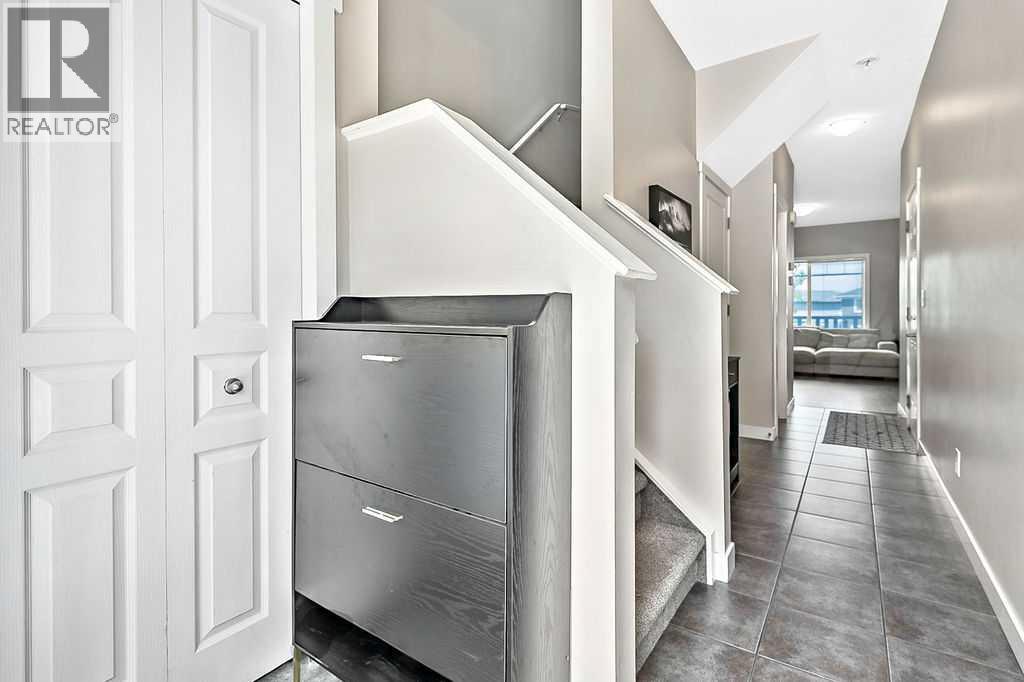 11 Cimarron Vista Gardens, Okotoks, Alberta  T1S 0G2 - Photo 4 - A2240506