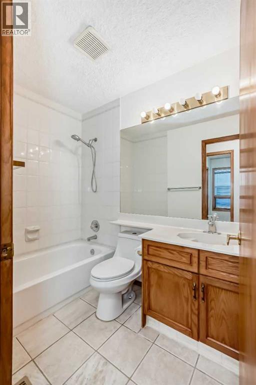 247 Shawinigan Drive Sw, Calgary, Alberta  T2Y 2Y4 - Photo 34 - A2256533