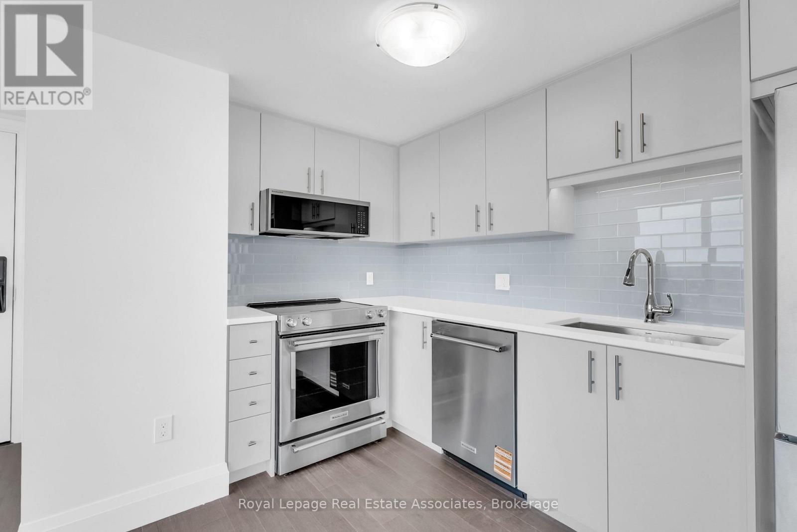 1212 - 93 Arthur Street S, Guelph, Ontario  N1E 0P5 - Photo 9 - X12481265