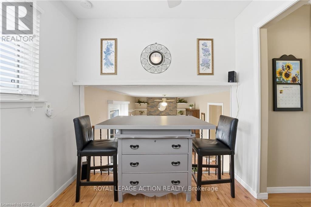 36 King's Hill Lane, Brantford, Ontario  N3T 6A4 - Photo 12 - X12481317