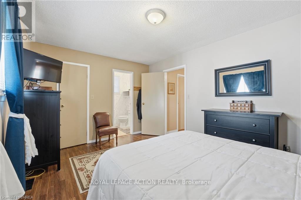 36 King's Hill Lane, Brantford, Ontario  N3T 6A4 - Photo 14 - X12481317