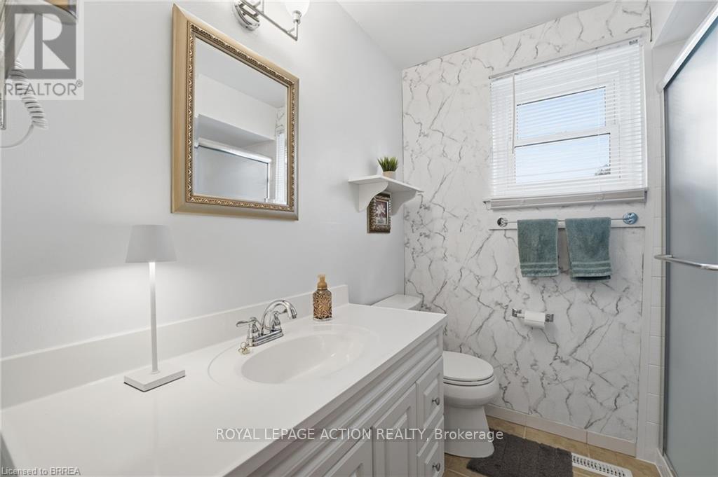 36 King's Hill Lane, Brantford, Ontario  N3T 6A4 - Photo 17 - X12481317