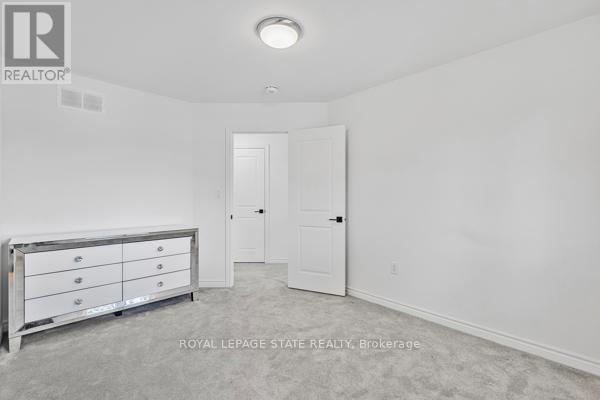 37 Delena Avenue S, Hamilton, Ontario  L9H 1B7 - Photo 23 - X12481318