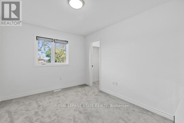 37 Delena Avenue S, Hamilton, Ontario  L9H 1B7 - Photo 28 - X12481318