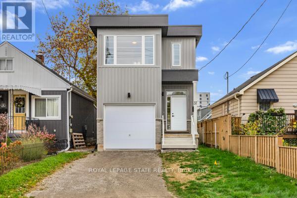 37 Delena Avenue S, Hamilton, Ontario  L9H 1B7 - Photo 3 - X12481318