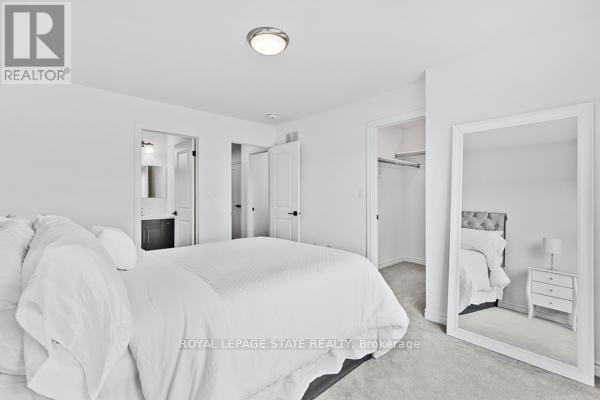 37 Delena Avenue S, Hamilton, Ontario  L9H 1B7 - Photo 34 - X12481318