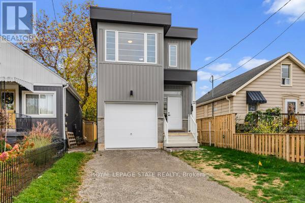 37 Delena Avenue S, Hamilton, Ontario  L9H 1B7 - Photo 4 - X12481318