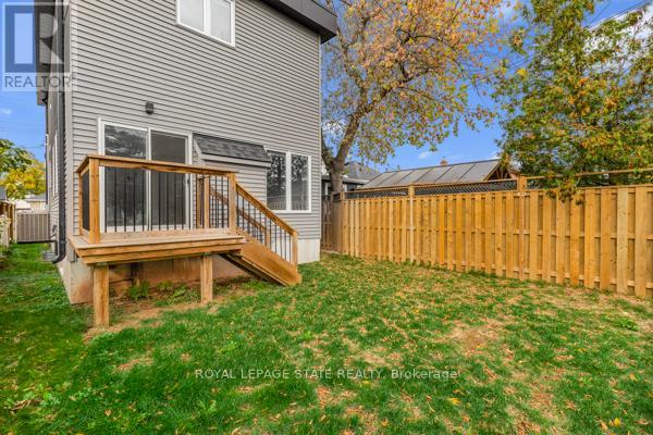 37 Delena Avenue S, Hamilton, Ontario  L9H 1B7 - Photo 43 - X12481318
