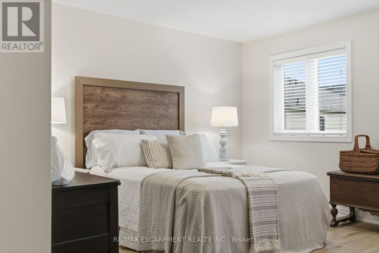 9 Slater Court, Hamilton, Ontario  L8B 0K8 - Photo 18 - X12481322
