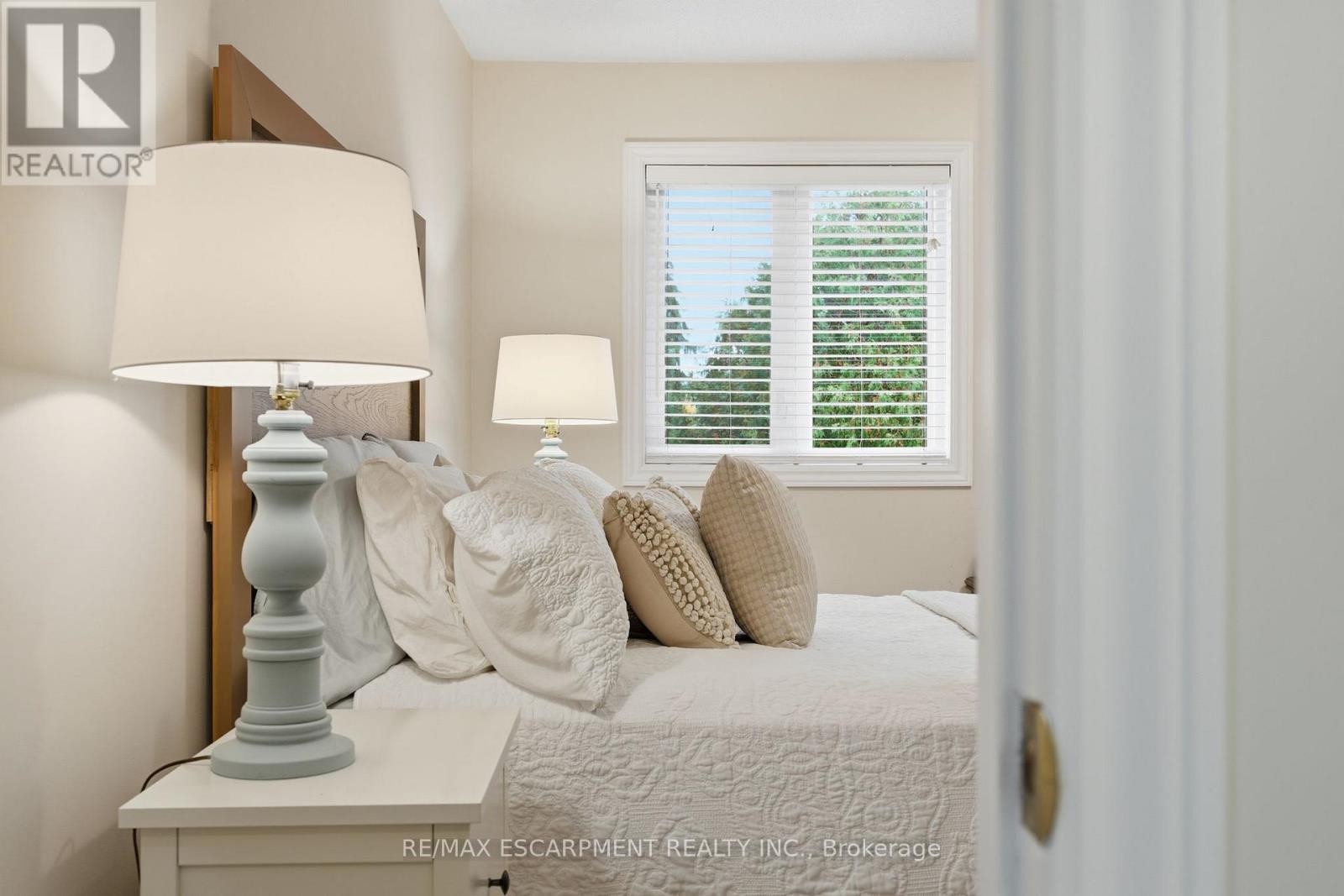 9 Slater Court, Hamilton, Ontario  L8B 0K8 - Photo 21 - X12481322