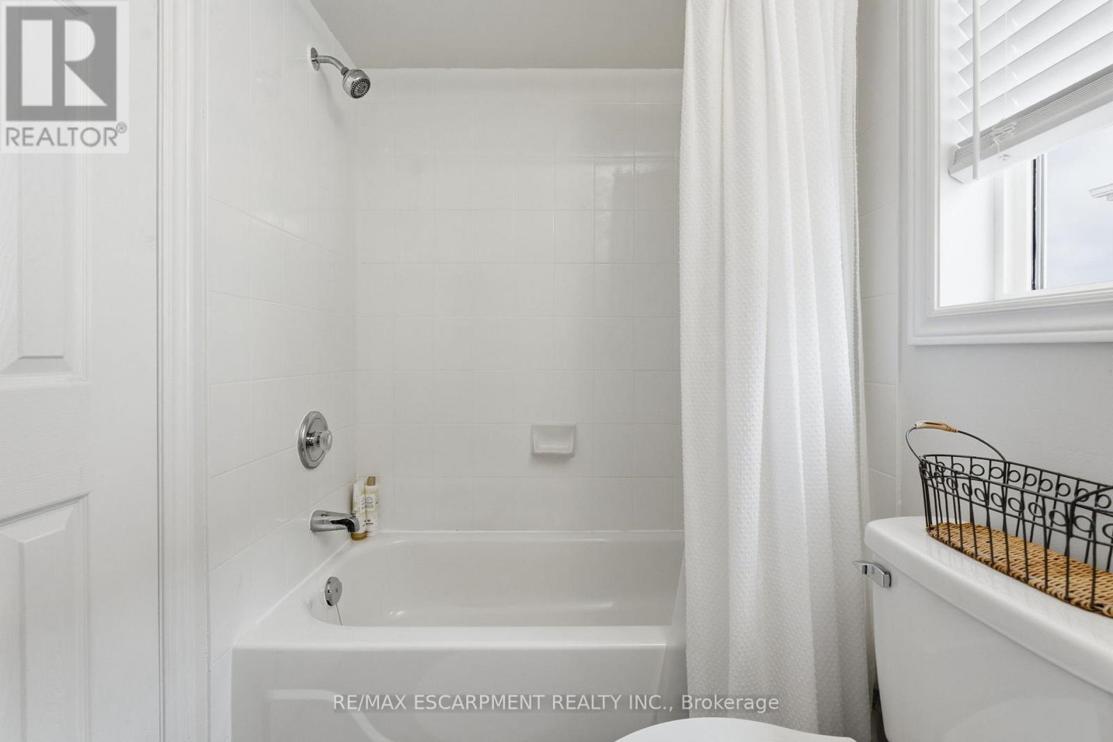 9 Slater Court, Hamilton, Ontario  L8B 0K8 - Photo 30 - X12481322