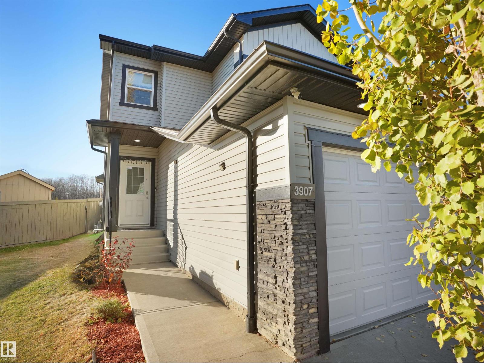 3907 6 St Nw, Edmonton, Alberta  T6T 0T5 - Photo 2 - E4463437