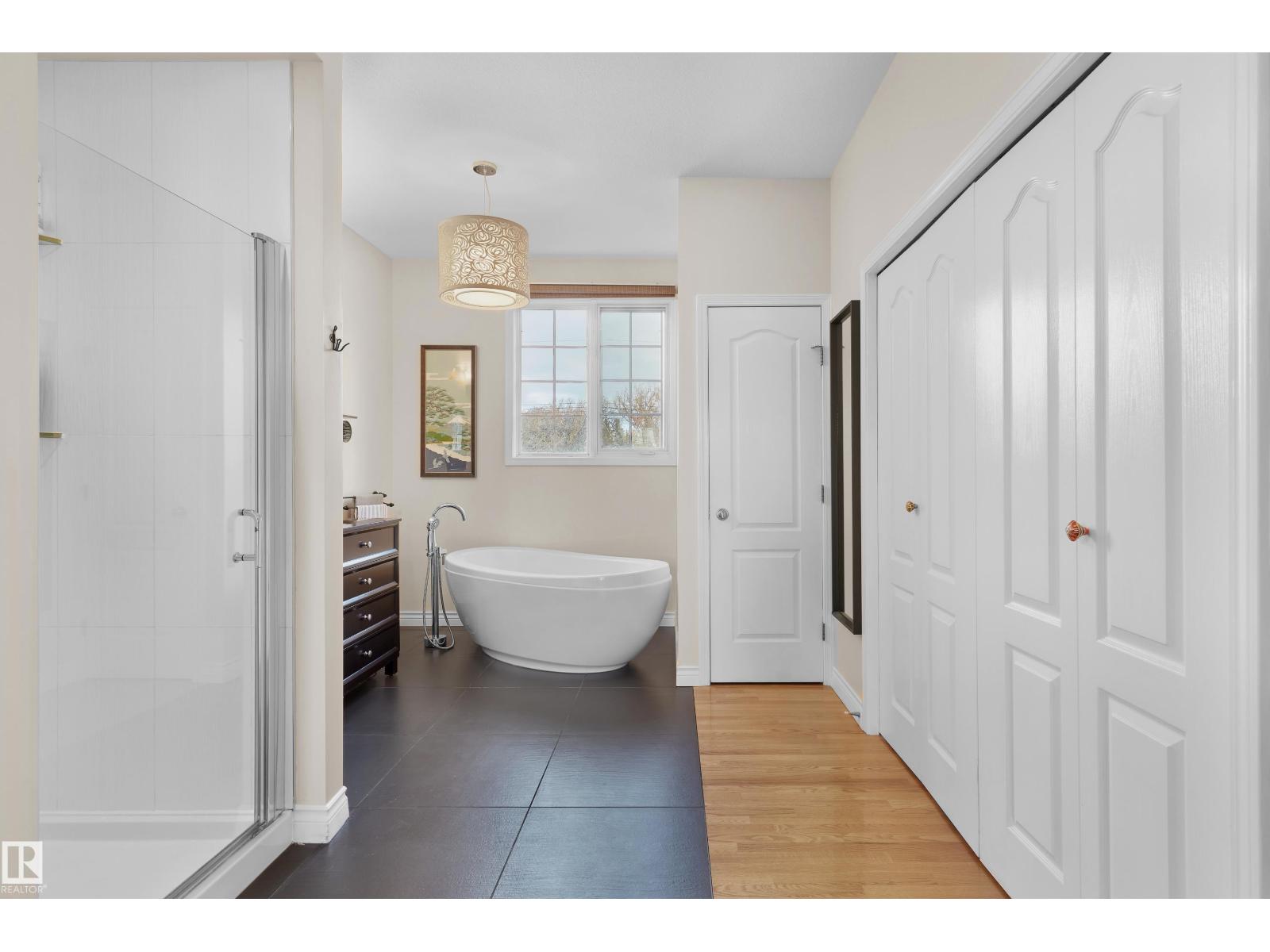 10690 63 Av Nw, Edmonton, Alberta  T6H 1P7 - Photo 14 - E4463439