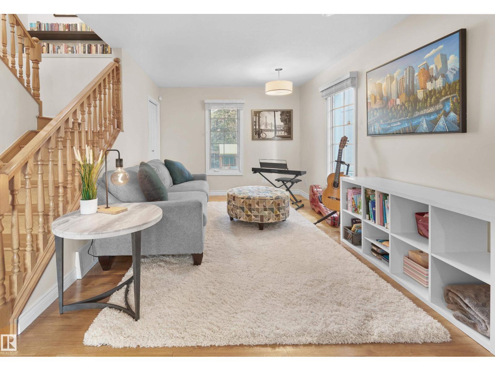10690 63 Av Nw, Edmonton, Alberta  T6H 1P7 - Photo 4 - E4463439