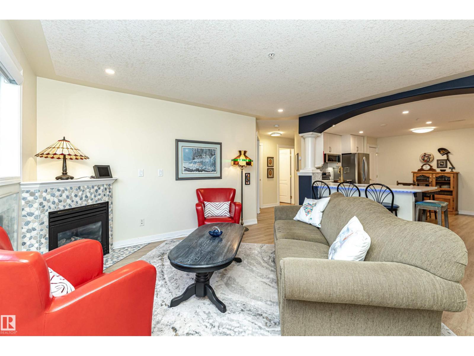 #104 237 Youville Dr E Nw, Edmonton, Alberta  T6L 7G2 - Photo 11 - E4463440