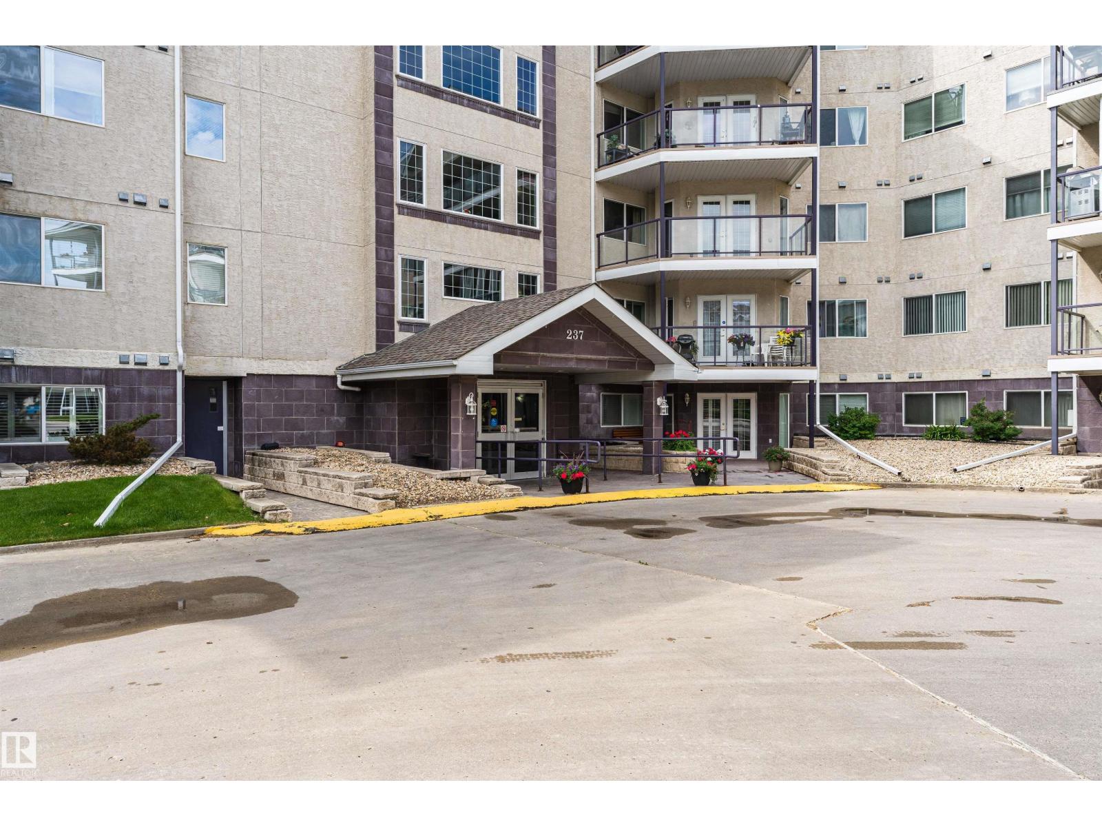 #104 237 Youville Dr E Nw, Edmonton, Alberta  T6L 7G2 - Photo 3 - E4463440