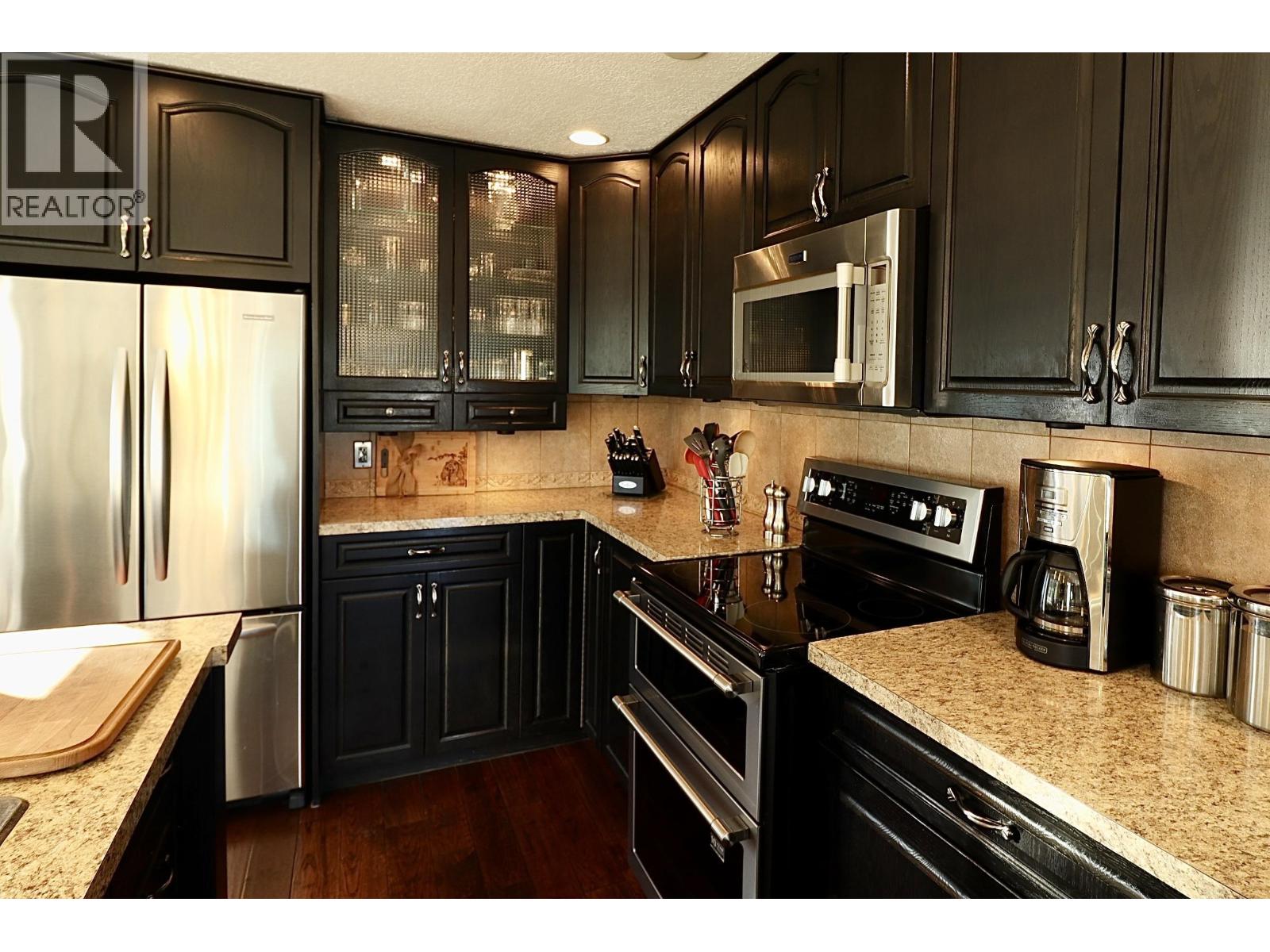 339 N Moffat Street, Prince George, British Columbia  V2M 3G6 - Photo 2 - R3061683