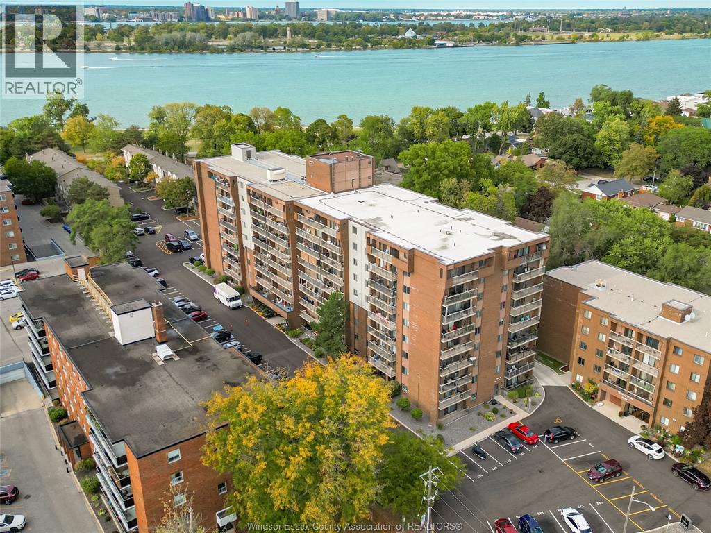 3936 WYANDOTTE East Unit# 906, windsor, Ontario