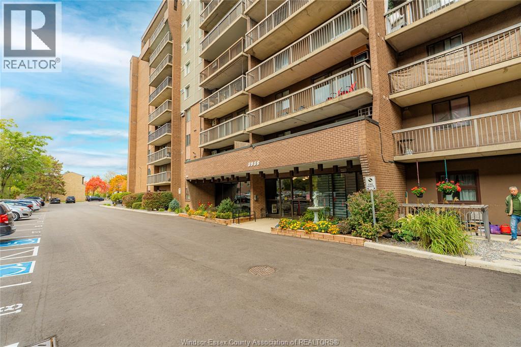 3936 Wyandotte East Unit# 906, Windsor, Ontario  N8Y 4V1 - Photo 5 - 25027125