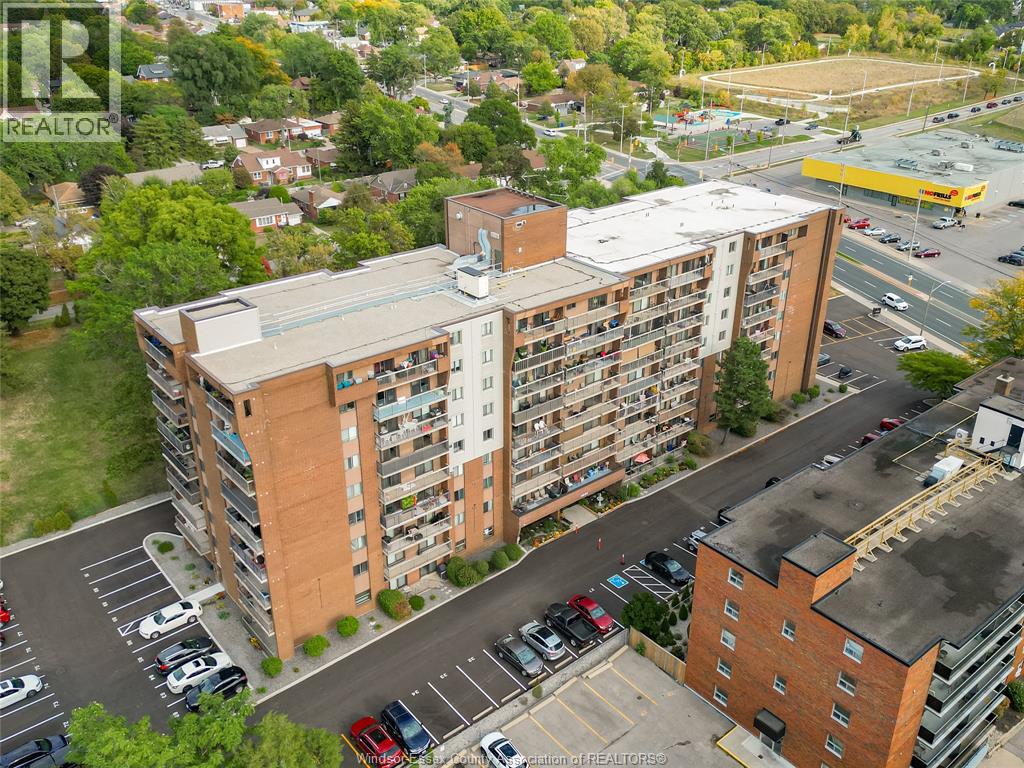 3936 Wyandotte East Unit# 906, Windsor, Ontario  N8Y 4V1 - Photo 2 - 25027125