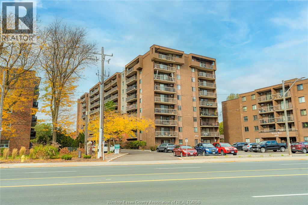 3936 Wyandotte East Unit# 906, Windsor, Ontario  N8Y 4V1 - Photo 3 - 25027125