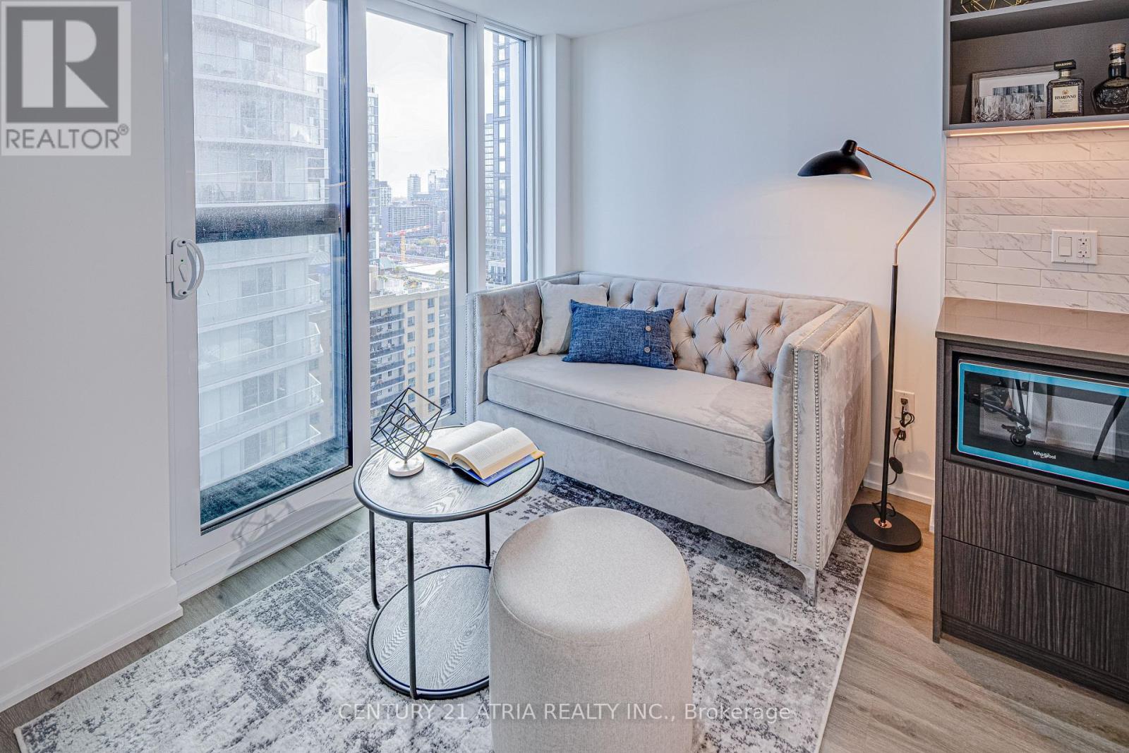 2308 - 252 Church Street, Toronto, Ontario  M5B 0E6 - Photo 3 - C12478240