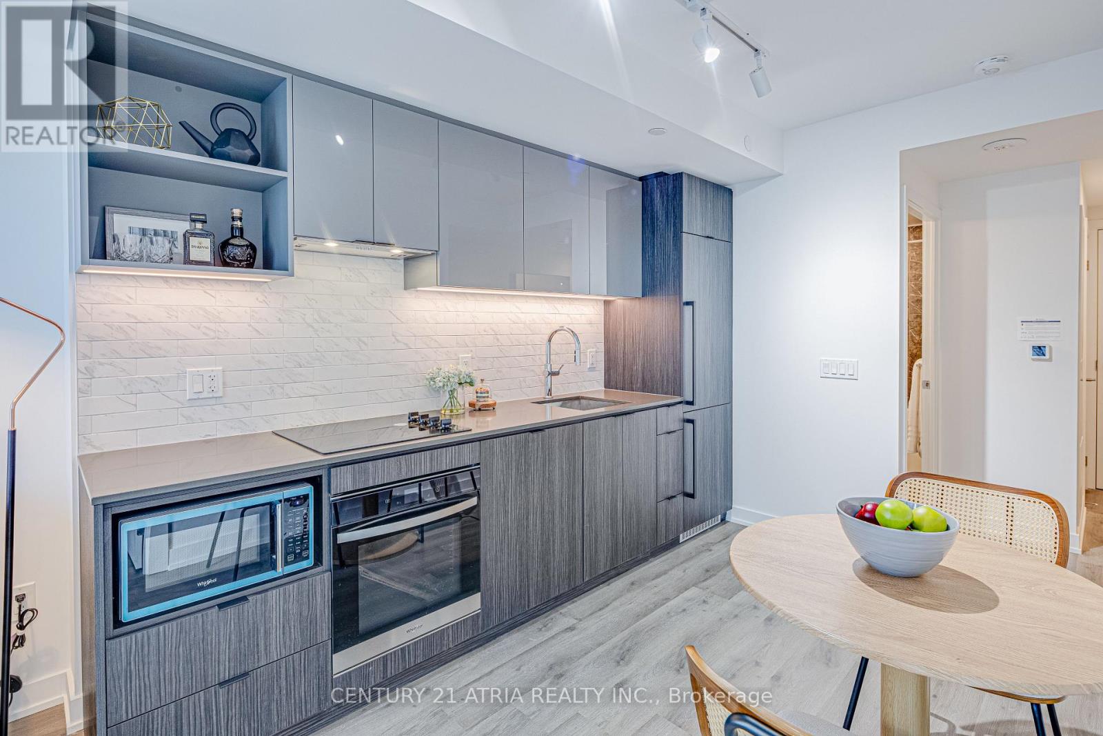 2308 - 252 Church Street, Toronto, Ontario  M5B 0E6 - Photo 4 - C12478240