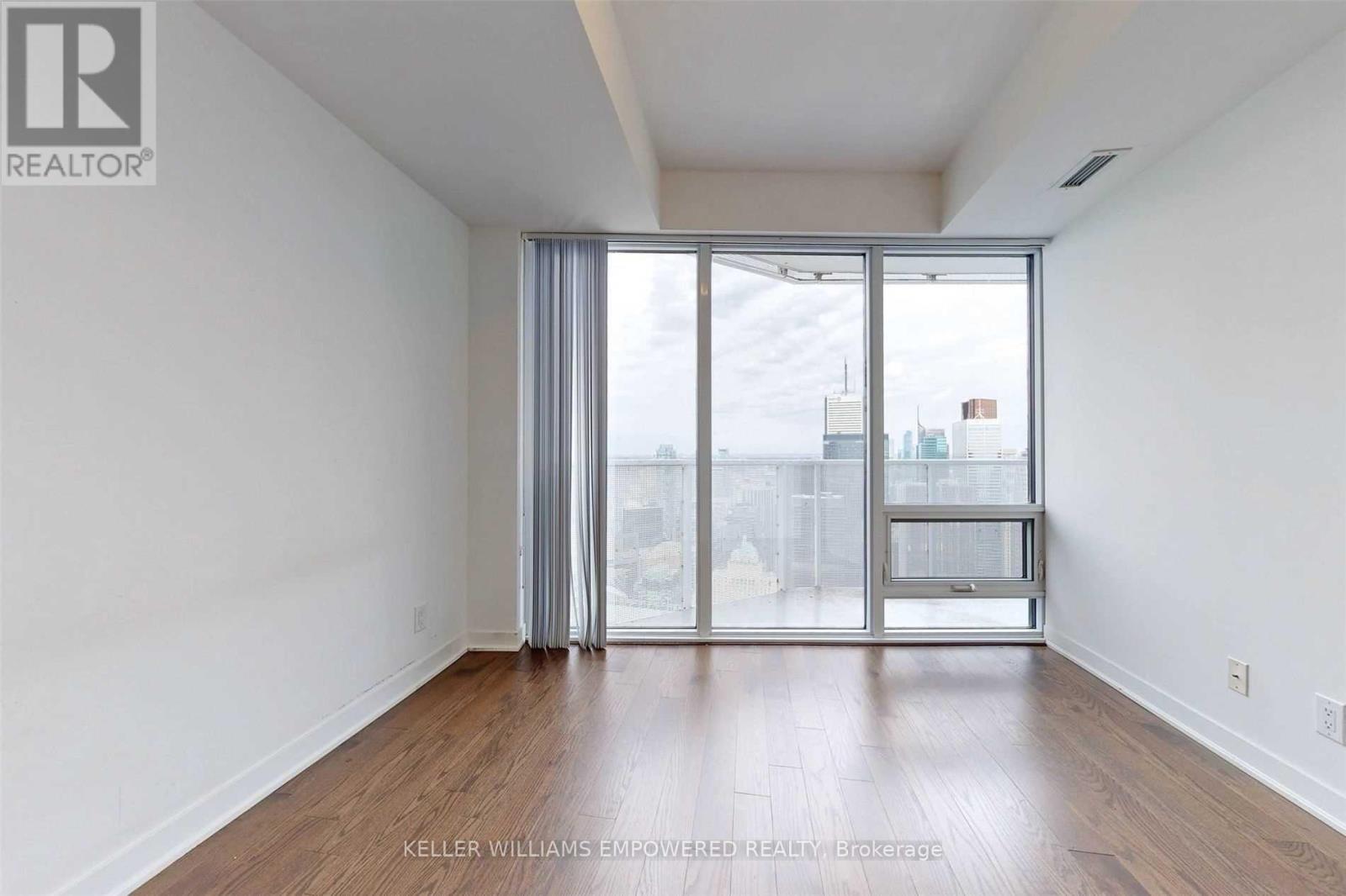 7003 - 88 Harbour Street, Toronto, Ontario  M5J 0C3 - Photo 10 - C12481380