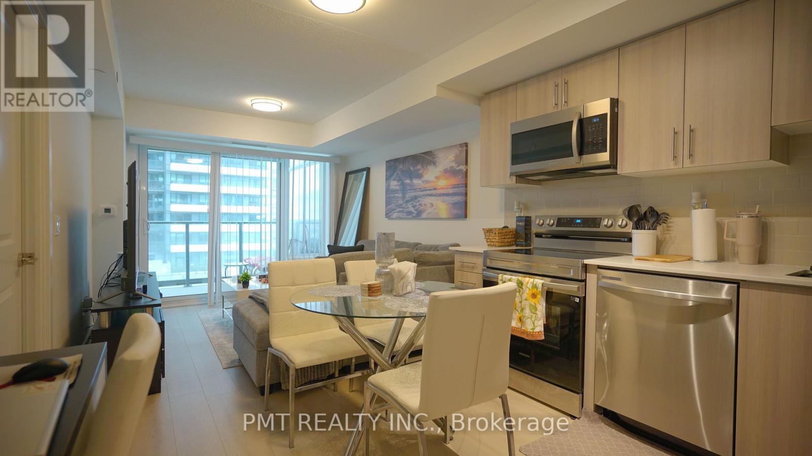 907 - 1435 Celebration Drive, Pickering, Ontario  L1W 0C4 - Photo 2 - E12481389