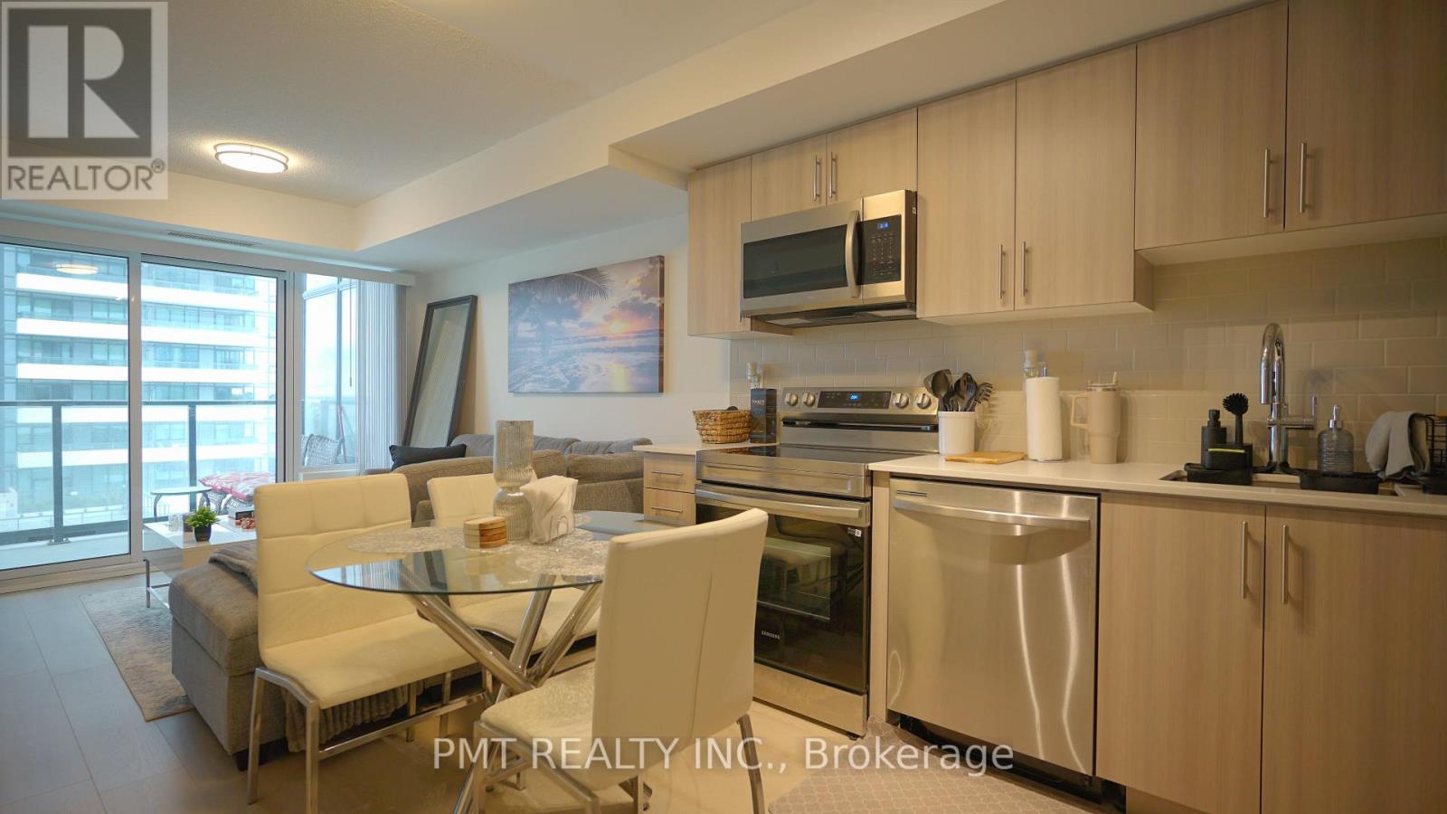 907 - 1435 Celebration Drive, Pickering, Ontario  L1W 0C4 - Photo 3 - E12481389