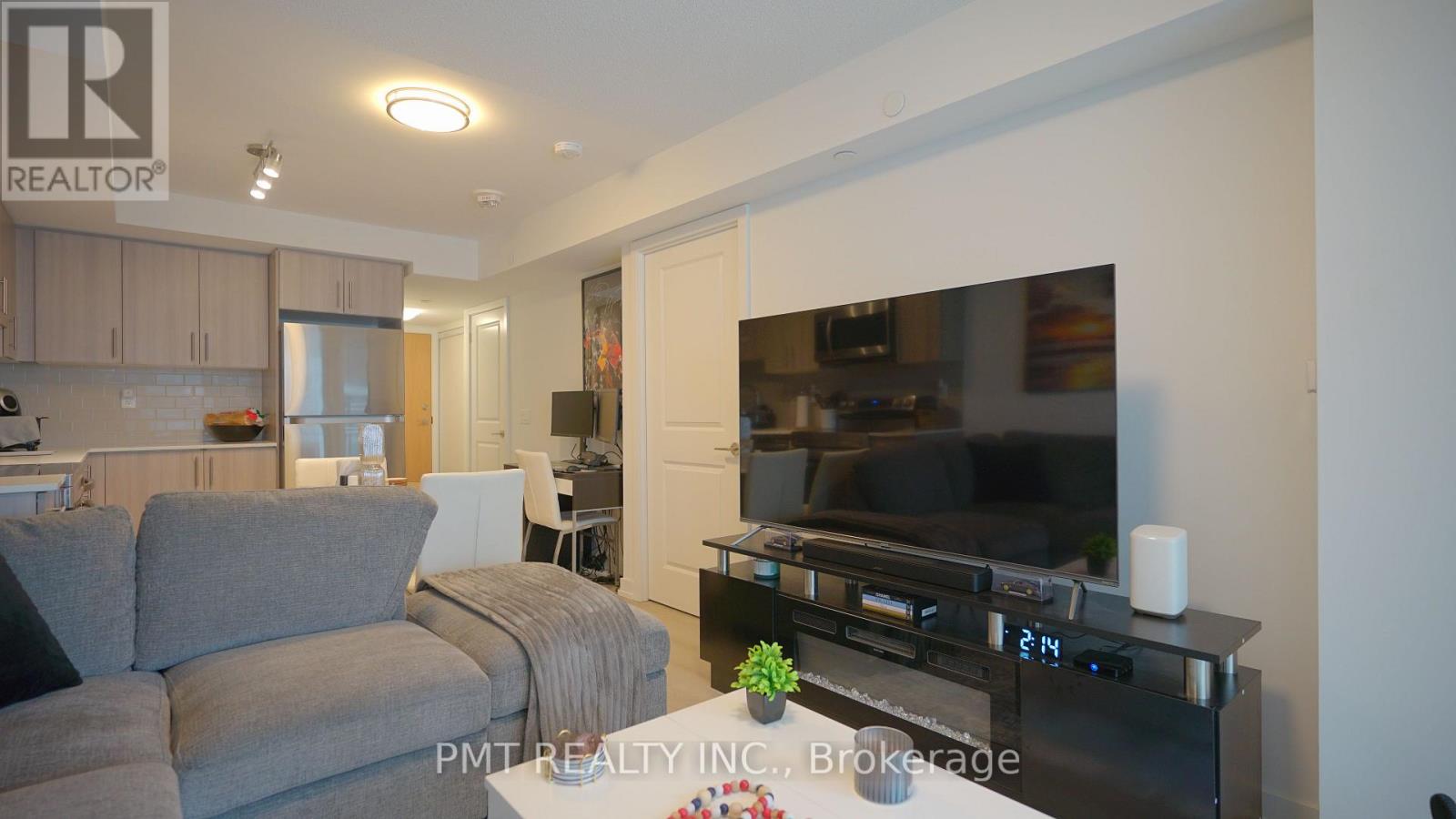 907 - 1435 Celebration Drive, Pickering, Ontario  L1W 0C4 - Photo 6 - E12481389