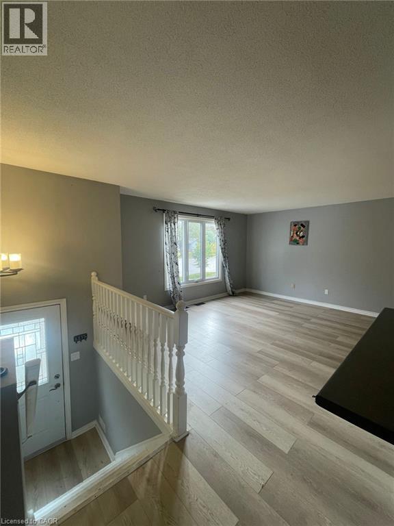 917 Lawson Road, London, Ontario  N6G 4X4 - Photo 12 - 40782022