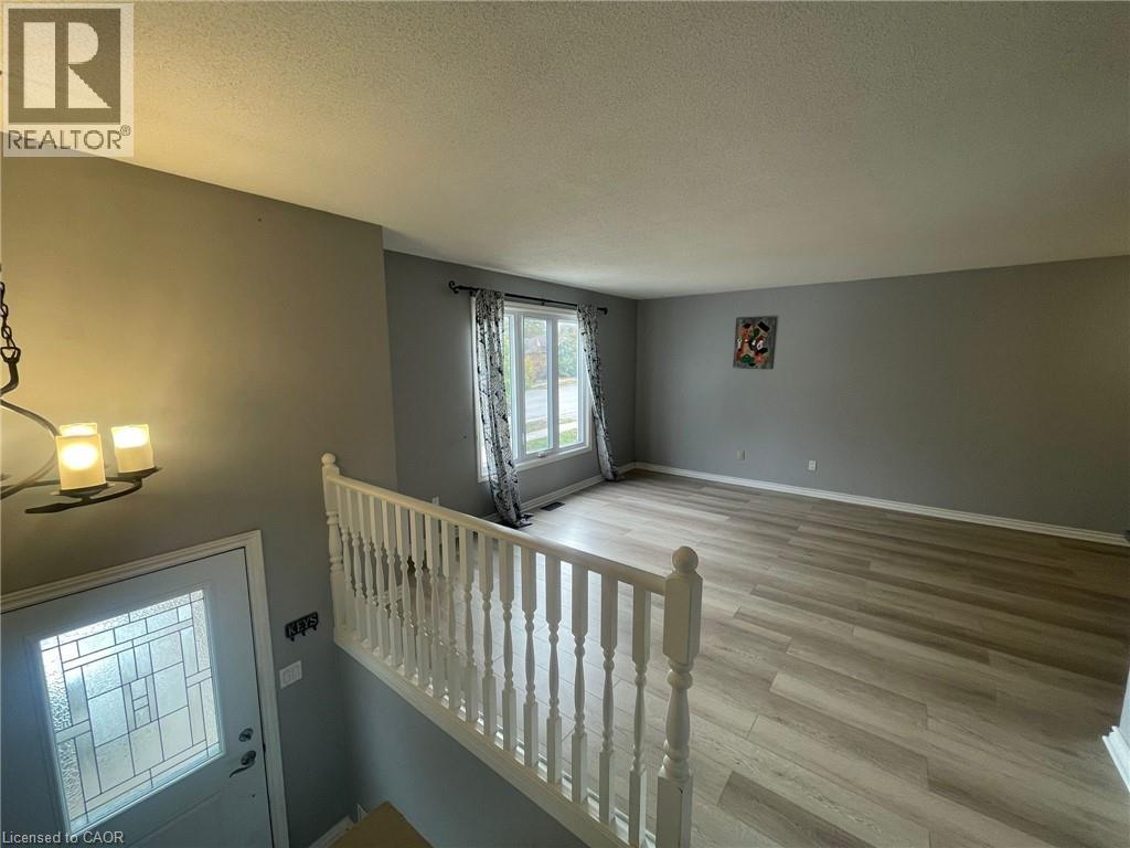 917 Lawson Road, London, Ontario  N6G 4X4 - Photo 17 - 40782022
