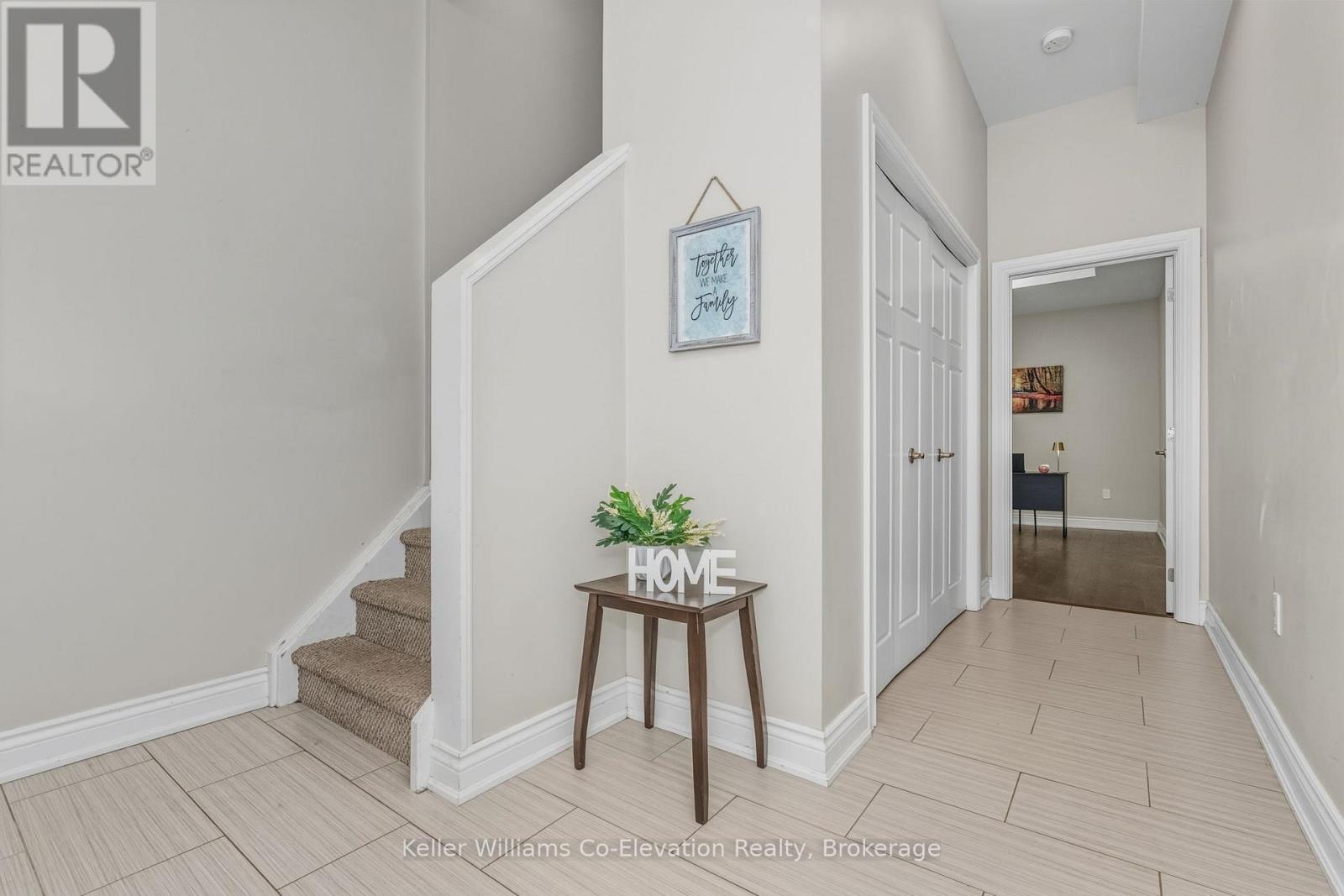 3931 Wood Avenue, Severn, Ontario  L3V 0T9 - Photo 3 - S12481466