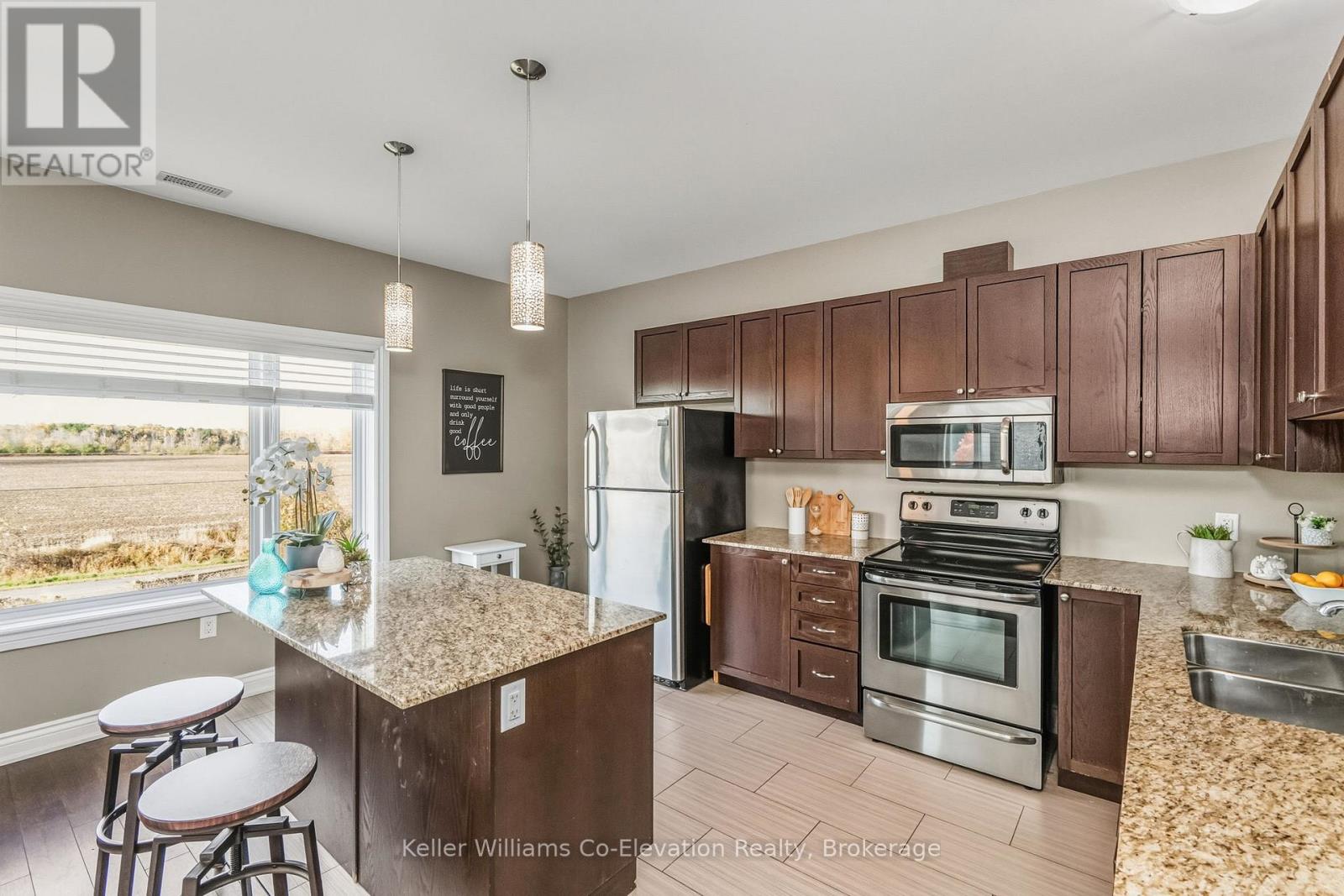3931 Wood Avenue, Severn, Ontario  L3V 0T9 - Photo 7 - S12481466