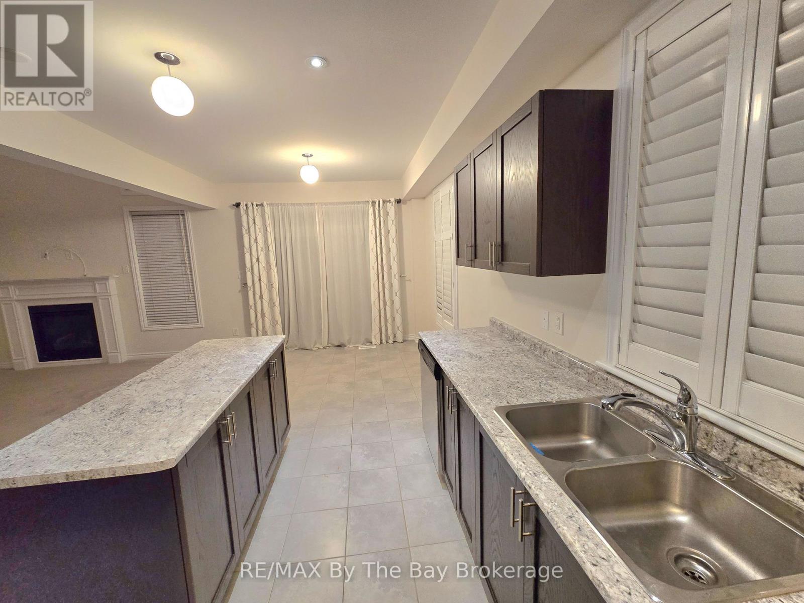 3 Cristiano Avenue, Wasaga Beach, Ontario  L9Y 1P2 - Photo 10 - S12481495