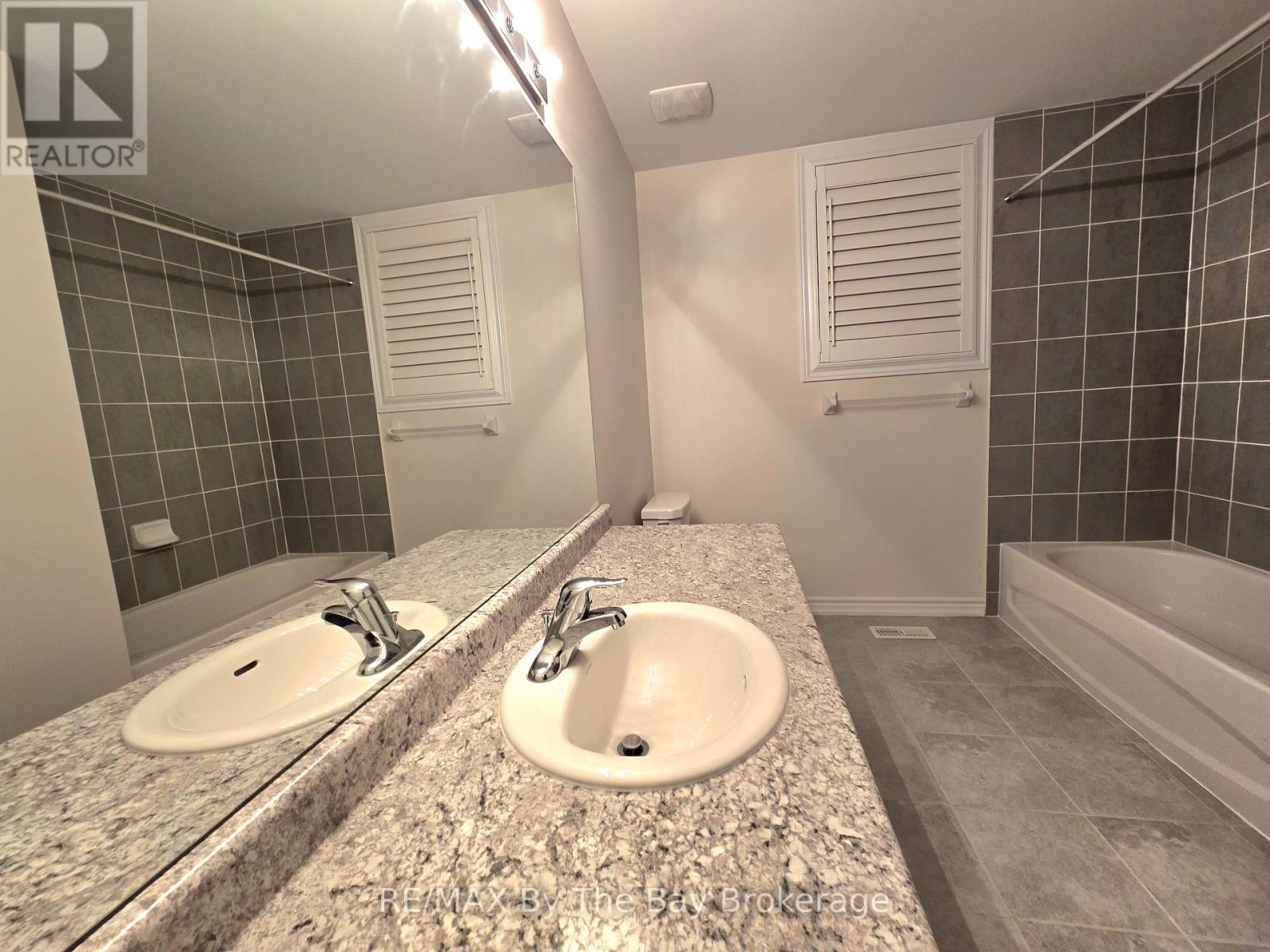 3 Cristiano Avenue, Wasaga Beach, Ontario  L9Y 1P2 - Photo 26 - S12481495
