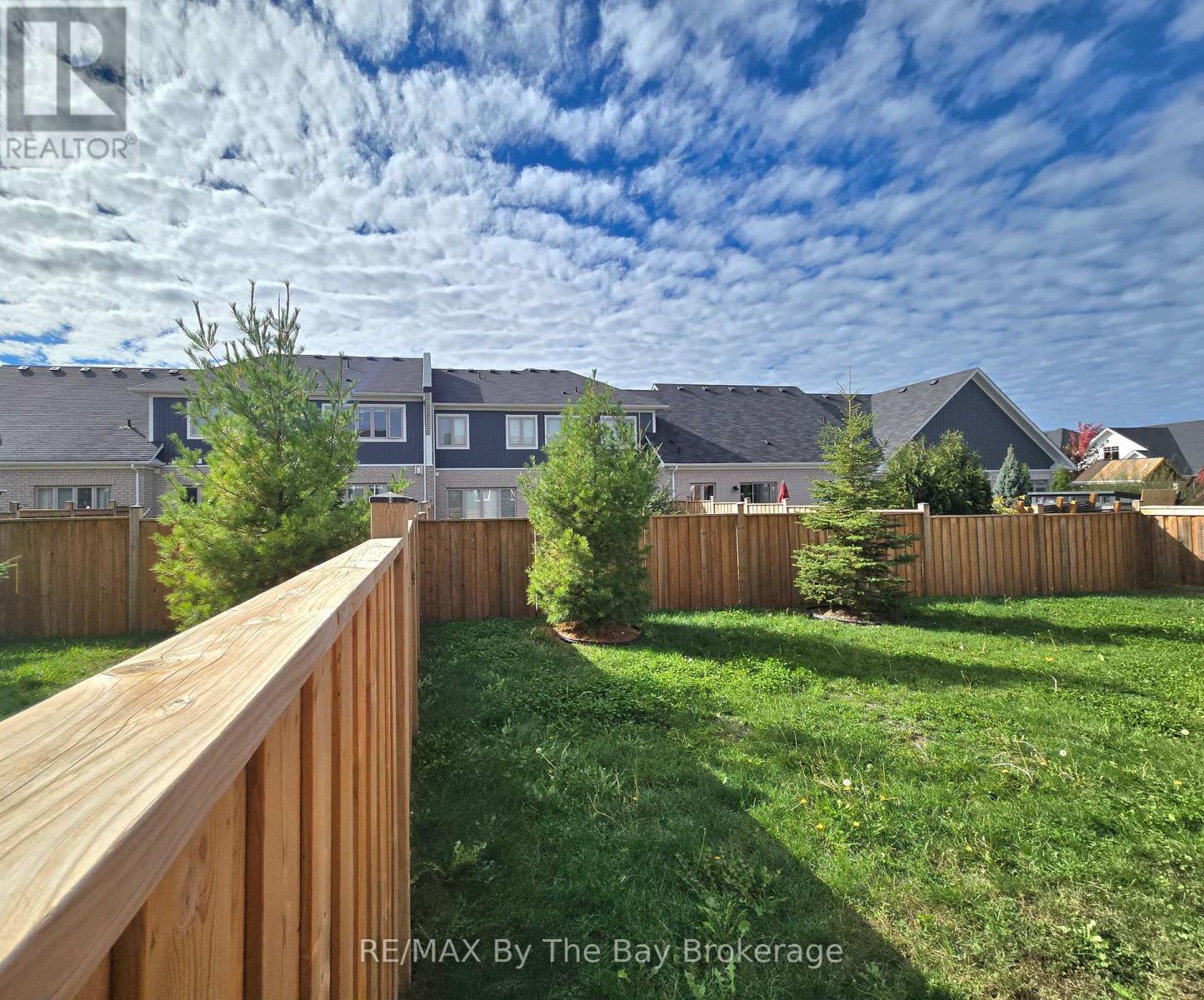 3 Cristiano Avenue, Wasaga Beach, Ontario  L9Y 1P2 - Photo 3 - S12481495